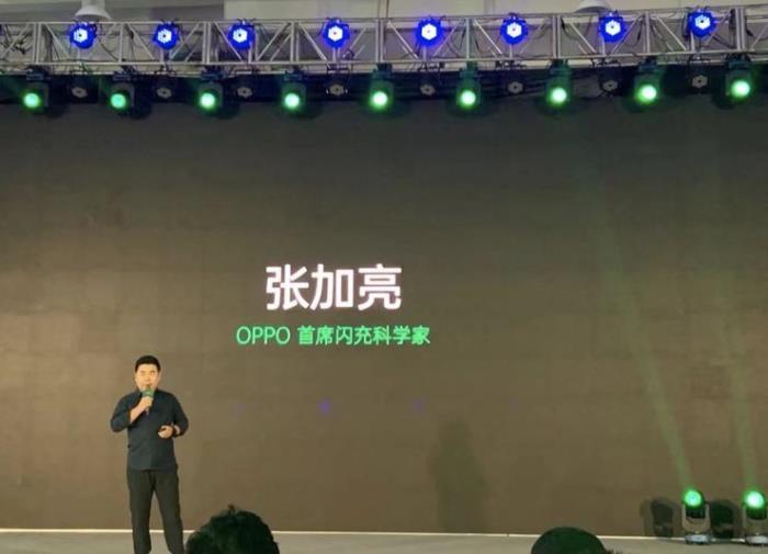 手機快充的 “功率大戰(zhàn)”，是時候結(jié)束了