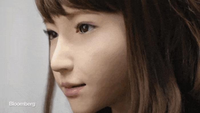 美女網(wǎng)紅迷上AI恐怖谷妝容 每張臉都讓人汗流浹背