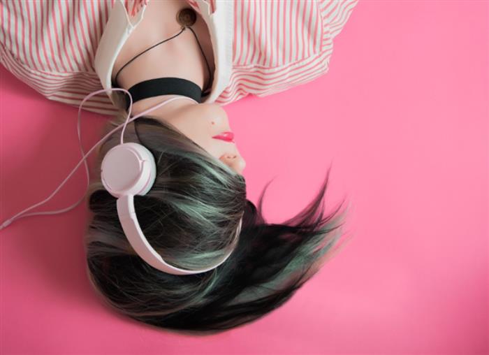 全國首例“AI聲音侵權案”開審：聲音AI化后用于配短視頻