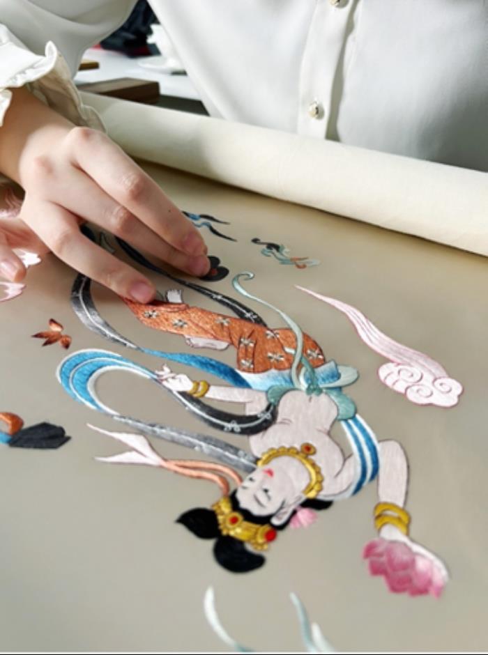 夸克掃描王x敦煌藝術(shù)館:用AI掃描新方式珍藏敦煌古文化