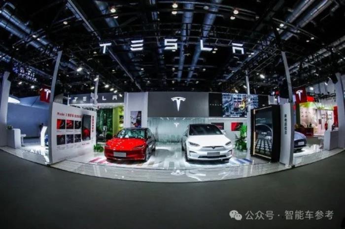 特斯拉FSD V12在美推送！AI算法黑箱端到端控制：摒棄人類規則程序