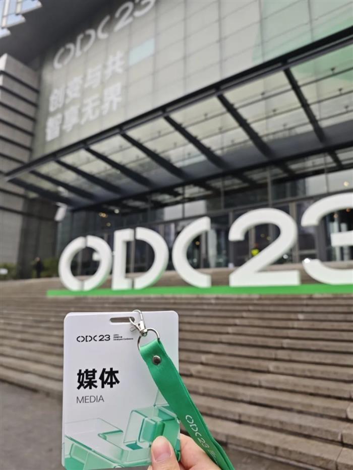 大廠們都在押注的AI手機 到底是噱頭還是未來