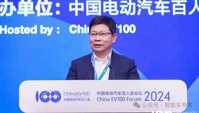 都好敢說！余承東當面通知何小鵬智駕王座易主，王云鵬諒解王傳福對無人車“不知不罪”
