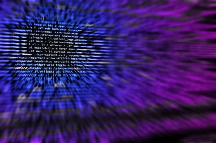 “AI教父”辛頓最新預言：AI將操控人類
