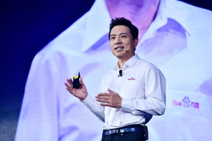 李彥宏首次回應(yīng)為何不開源文心大模型：閉源能賺到錢 才能聚集人才
