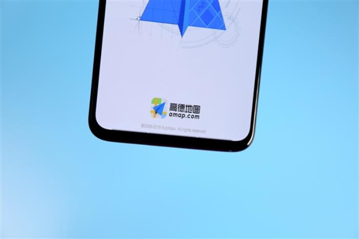 高德地圖夜間紅綠燈倒計時重新上線：升級大模型 提前5秒提醒