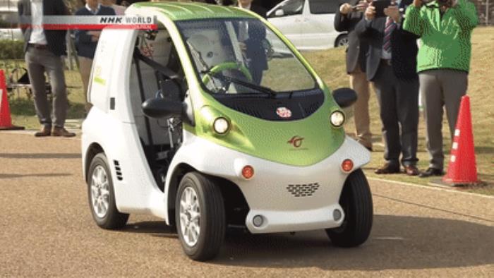 日本讓機器人學開車：車速估計飆不過輪椅