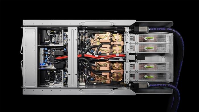 NVIDIA首秀Blackwell GB200超級芯片系統：AI推理性能飆升1.5倍