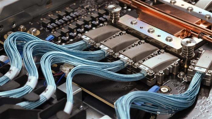 NVIDIA首秀Blackwell GB200超級芯片系統：AI推理性能飆升1.5倍