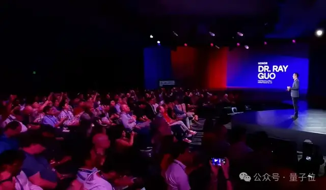 AI手機有了標準答案