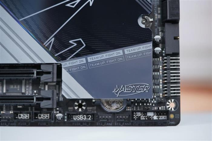 AI自動超頻！技嘉X870E AORUS MASTER超級雕主板圖賞