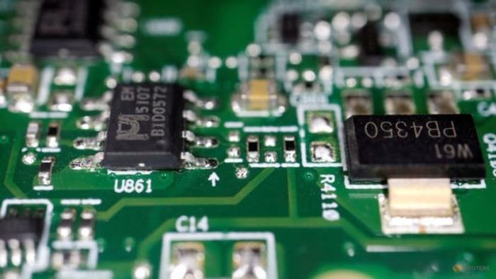 印刷電路板上的芯片 資料圖 圖自英媒