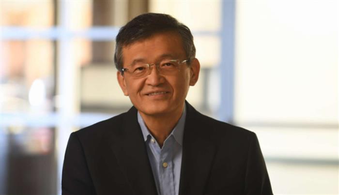 Intel首任華人CEO走馬上任！改革戰(zhàn)略曝光：裁員、振興代工、AI芯片