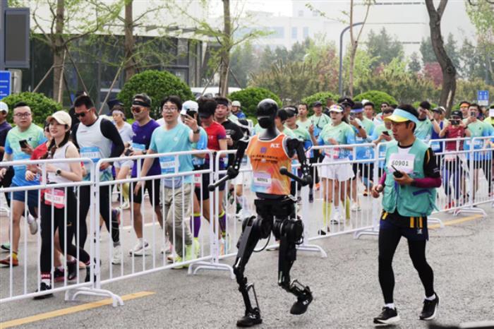 全球第一場機器人馬拉松：到底意味著什么