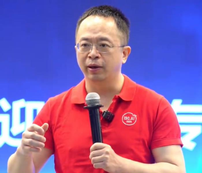 周鴻祎直言：機器人研發難度遠超自動駕駛
